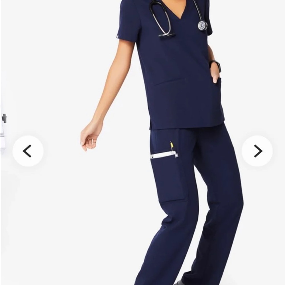 Figs scrub set